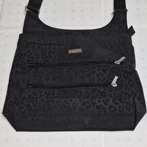 Baggallini Charcoal Leopard Crossbody Bag Exc Cond